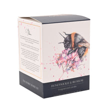 Load image into Gallery viewer, Meg Hawkins countryside candle - bumble bee