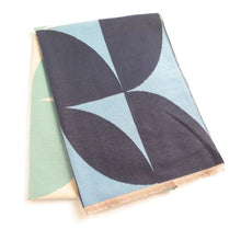 Load image into Gallery viewer, Clover scarf - blue
