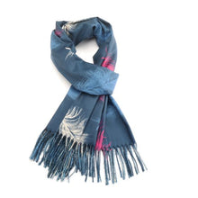 Load image into Gallery viewer, Feathers scarf - navy
