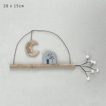 Load image into Gallery viewer, Wire twig hanger - it&#39;s the friends we meet

