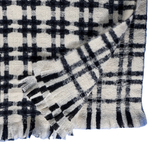 Load image into Gallery viewer, Scarf - black and white check
