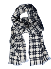 Load image into Gallery viewer, Scarf - black and white check
