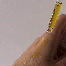 Load image into Gallery viewer, LilyBee facial oil
