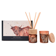 Load image into Gallery viewer, Highland cow diffuser and candle set
