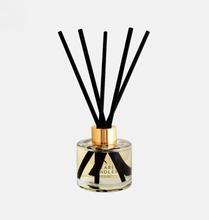 Load image into Gallery viewer, Shearer reed diffuser - amber noir
